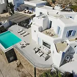Isabella - Psarou Villa Psarrou